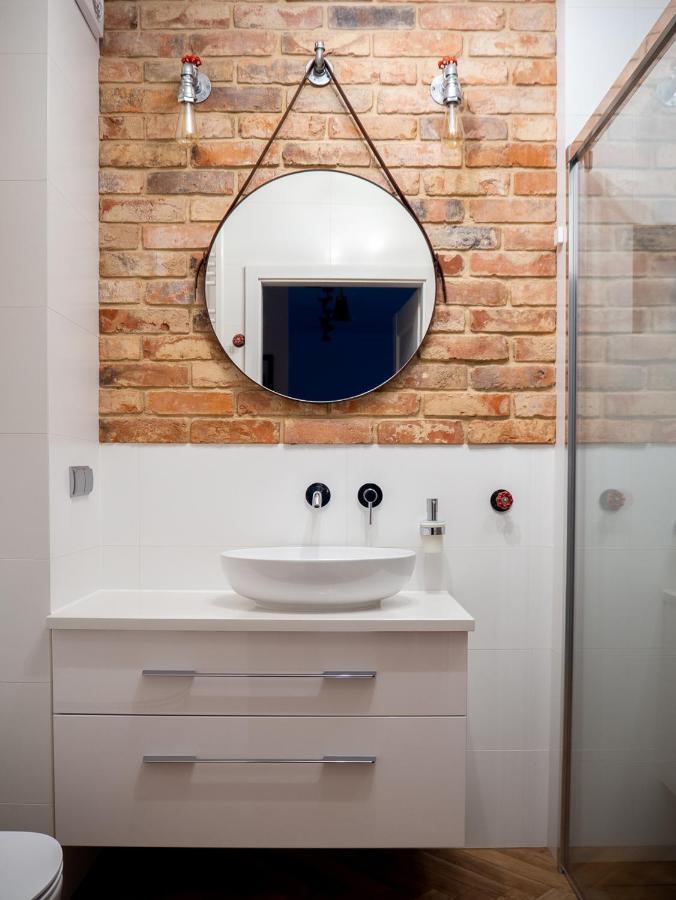 Brick House - Zoska Apartament *